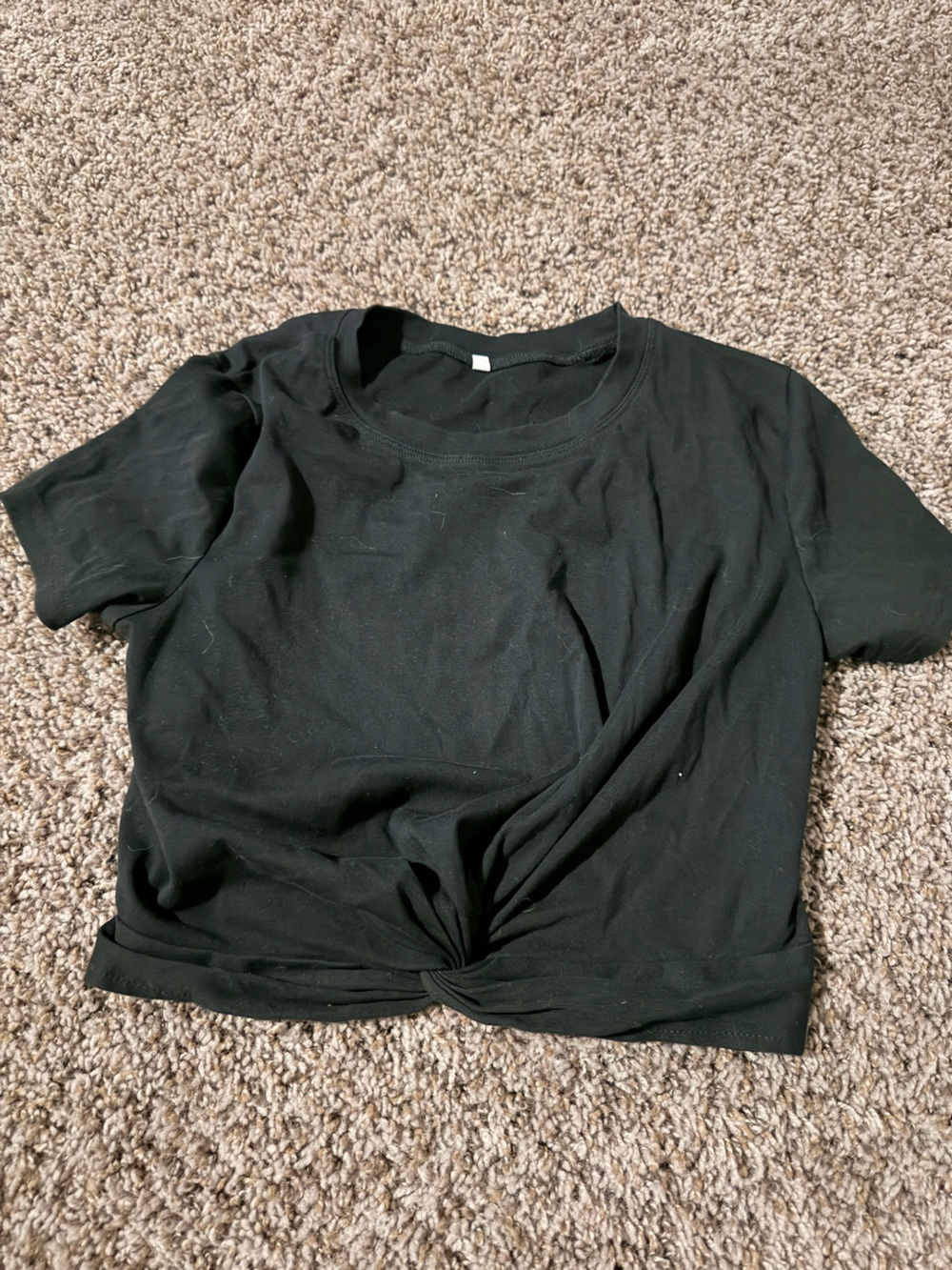 Classic Black Crewneck T-Shirt -cropped women’s